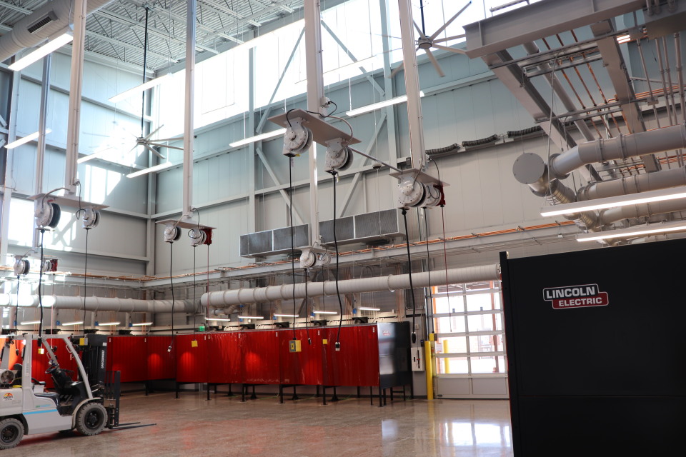 Veregy is proud to partner with CHASSE Building Team and DLR Group on the new West-MEC Southeast Campus in Phoenix, Arizona, a cutting-edge 54,000+ sq. ft. Career & Technical Education facility designed to prepare students for high-demand careers in advanced manufacturing, healthcare, IT, and technology.