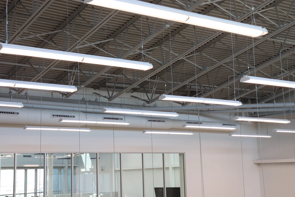 Veregy is proud to partner with CHASSE Building Team and DLR Group on the new West-MEC Southeast Campus in Phoenix, Arizona, a cutting-edge 54,000+ sq. ft. Career & Technical Education facility designed to prepare students for high-demand careers in advanced manufacturing, healthcare, IT, and technology.