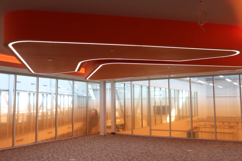 Veregy is proud to partner with CHASSE Building Team and DLR Group on the new West-MEC Southeast Campus in Phoenix, Arizona, a cutting-edge 54,000+ sq. ft. Career & Technical Education facility designed to prepare students for high-demand careers in advanced manufacturing, healthcare, IT, and technology.